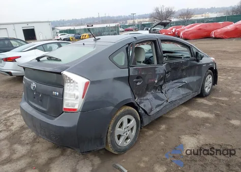 2011 Toyota Prius Three z USA, uszkodzony, nr VIN JTDKN3DU6B5321328